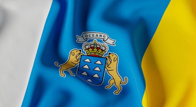 Canarias corrige algunas de las medidas fiscales aprobadas en su Ley de Presupuestos. Bandera de Canarias