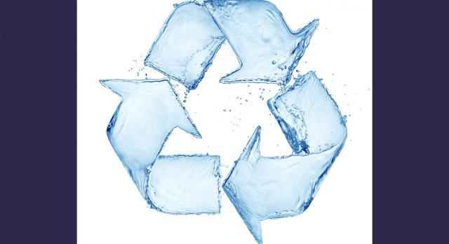 Se aprueba el Reglamento de reutilización del agua y se modifican algunos aspectos sobre la gestión del agua. Imagen del logo de reciclaje con burbujas de agua